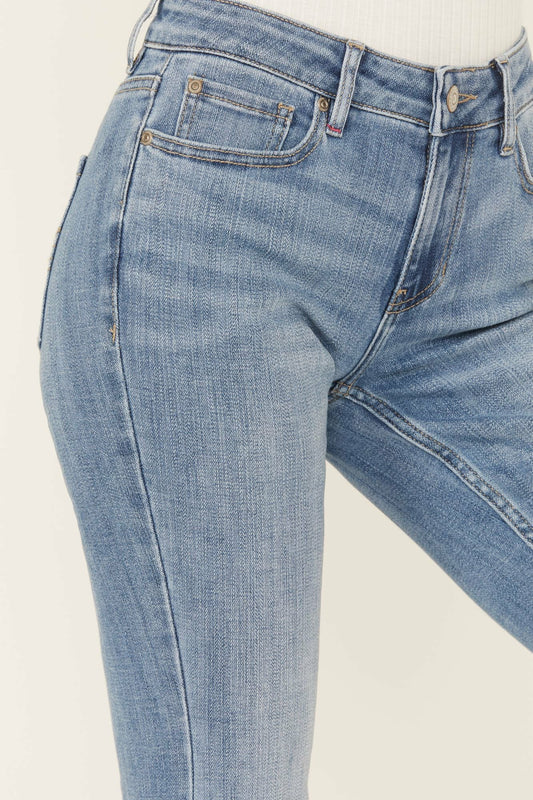 Women Atwood Light Wash Rebel Mid Rise Stretch Bootcut Jeans | Idyllwind