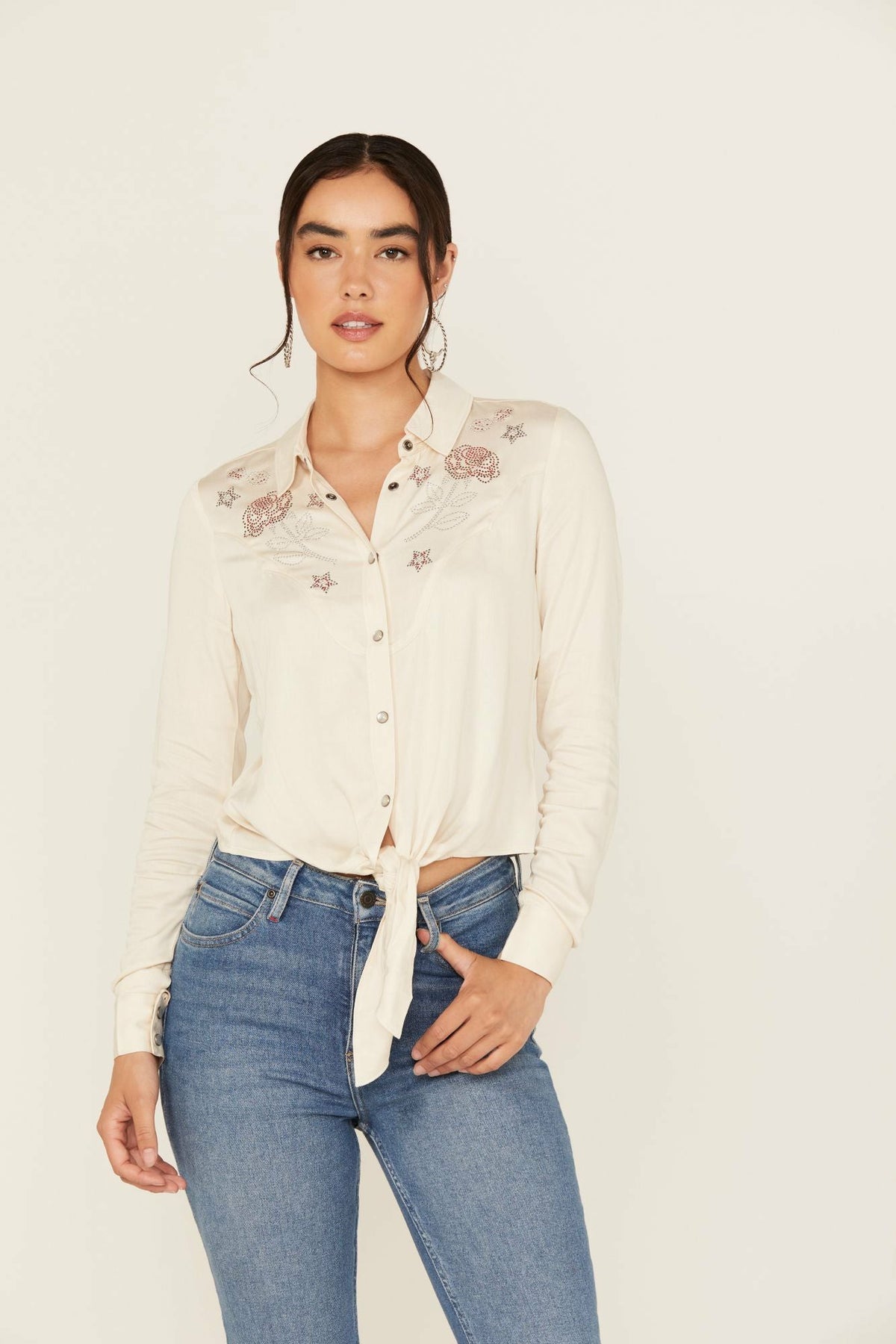 Women Jessamin Embellished Long Sleeve Tie-Front Snap Western Shirt | Idyllwind