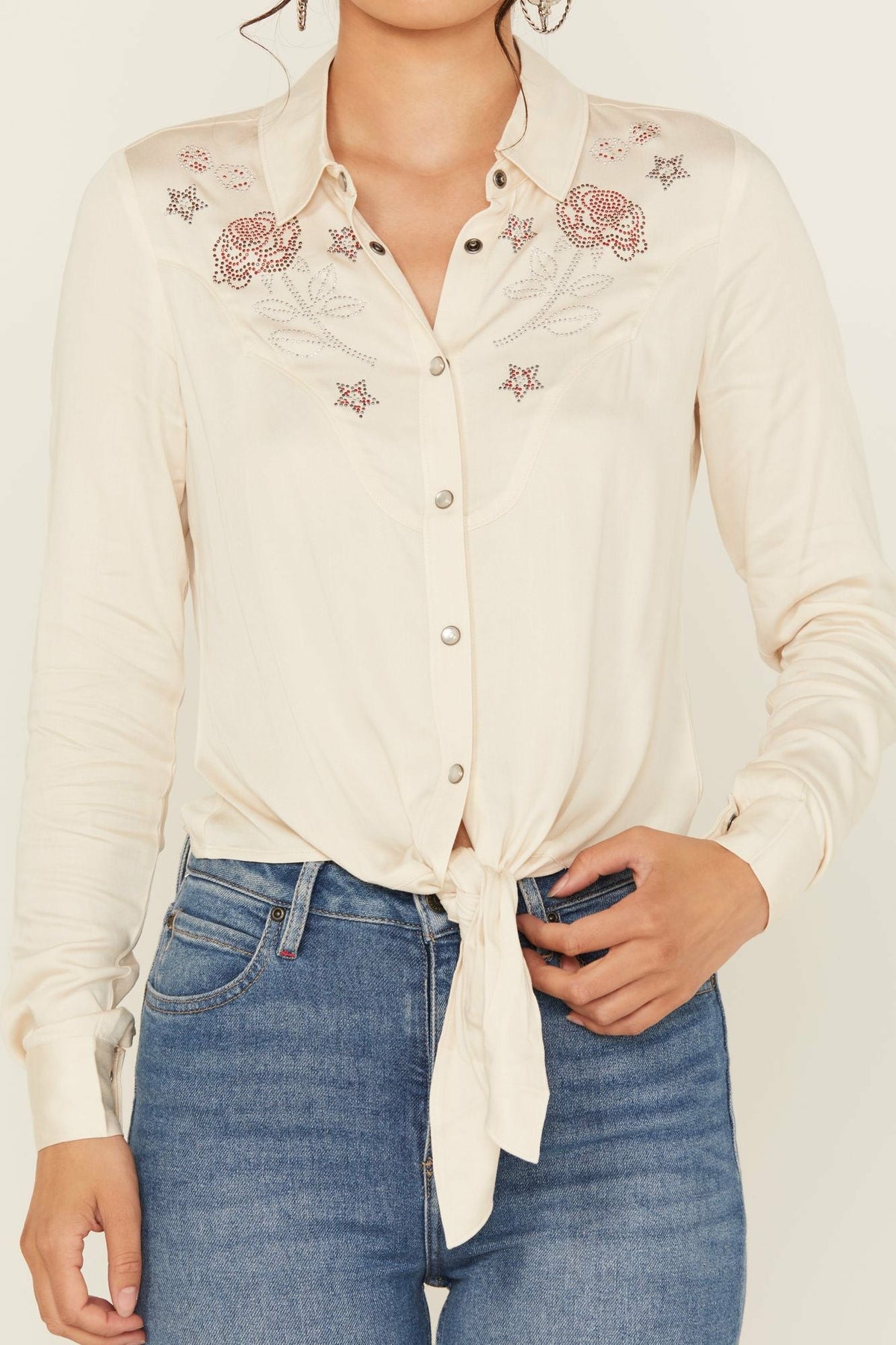 Women Jessamin Embellished Long Sleeve Tie-Front Snap Western Shirt | Idyllwind