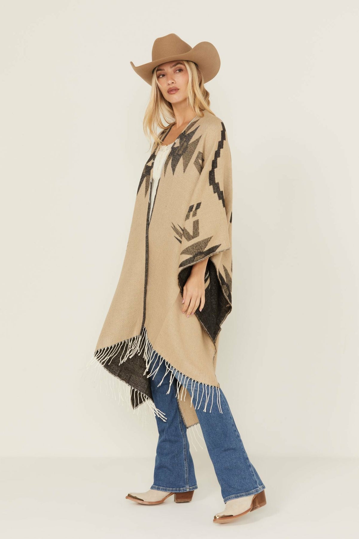 Women Waterford Southwestern Print Reversible Fringe Shawl | Idyllwind