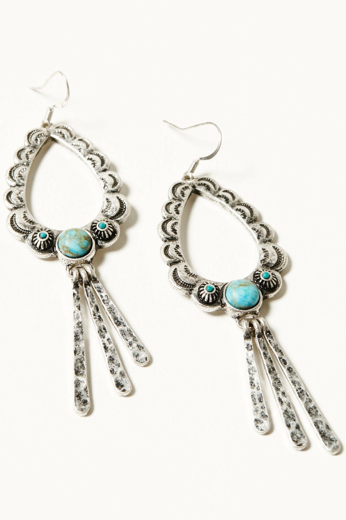 Women Bellafonte Teardrop Scalloped Earrings | Idyllwind