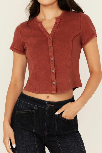 Women Solid Short Sleeve Button-Down Cropped Tee | Idyllwind
