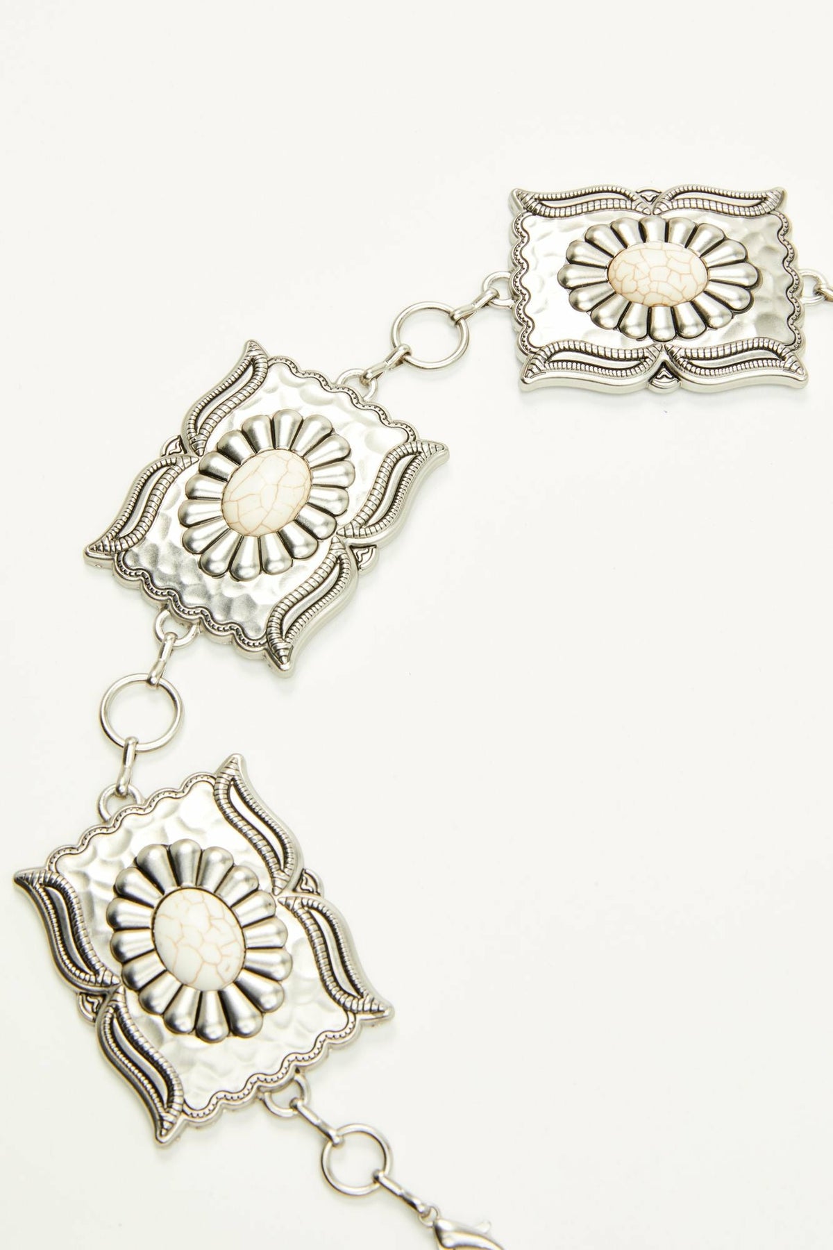 Women Pennywell White Stone Chain Belt | Idyllwind