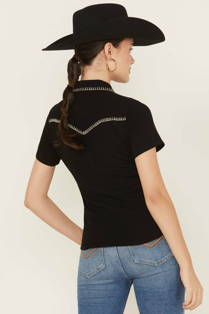 Women Black Featherlight Short Sleeve Snap Stretch Shirt | Idyllwind