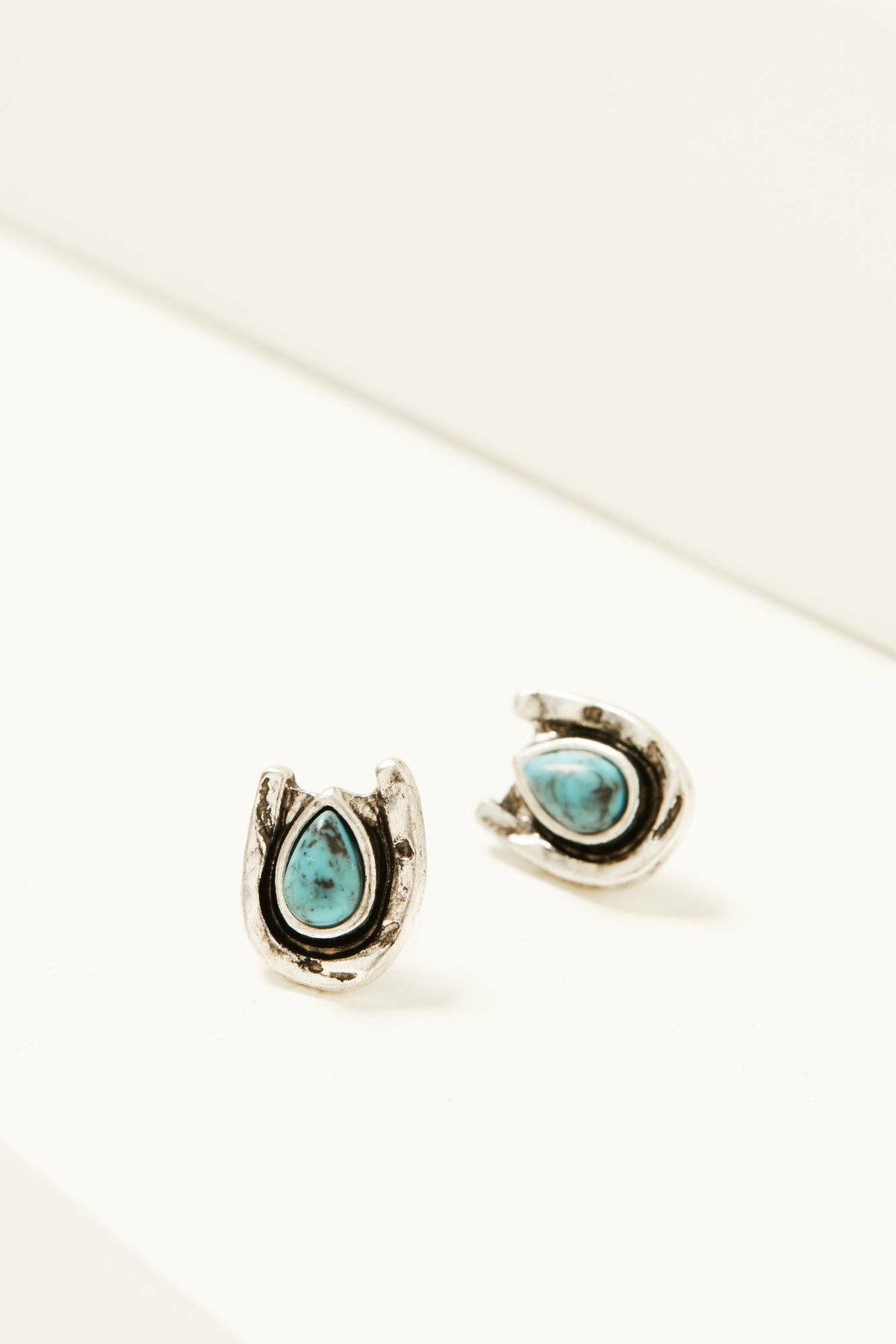 Women Esther Outlaw earring Set - 5 Piece | Idyllwind