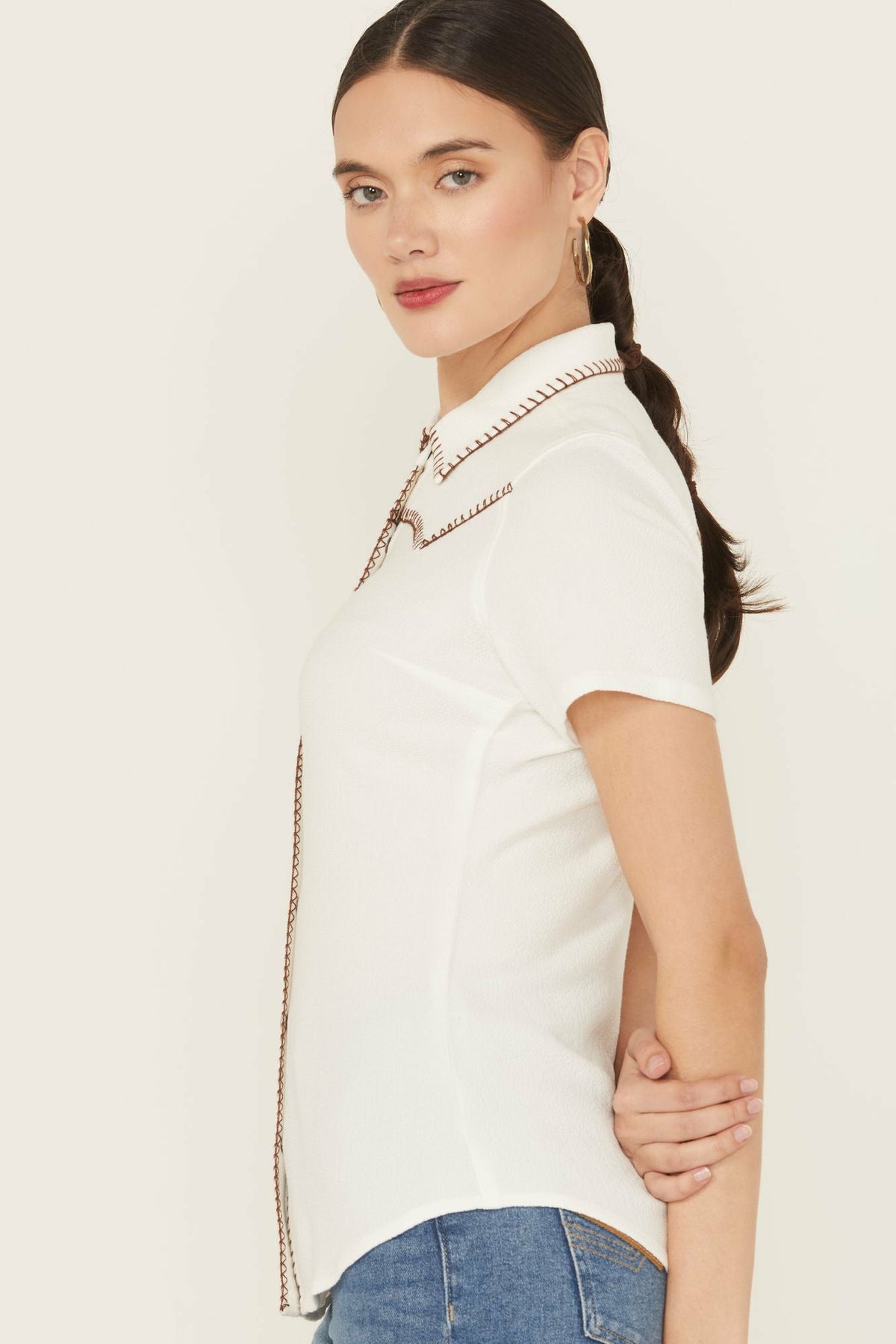 Women Ivory Featherlight Short Sleeve Snap Stretch Western Shirt | Idyllwind