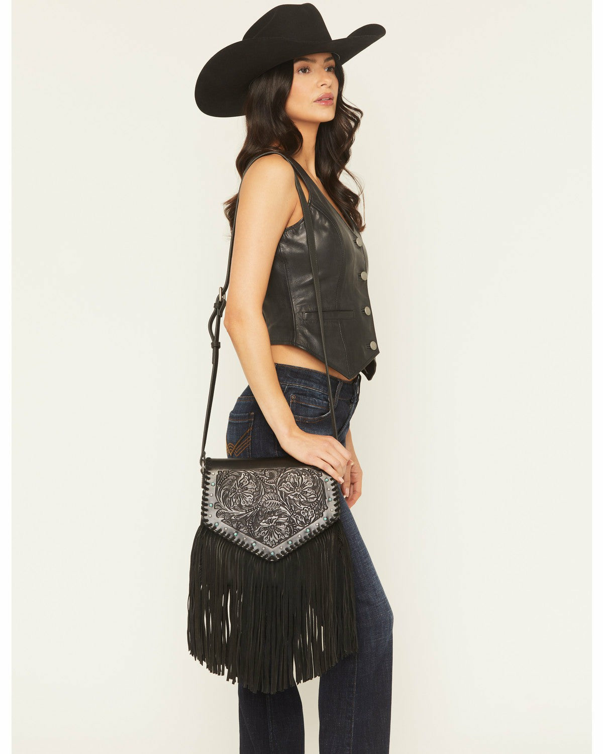 Women Granada Tooled Fringe Crossbody Bag | Idyllwind