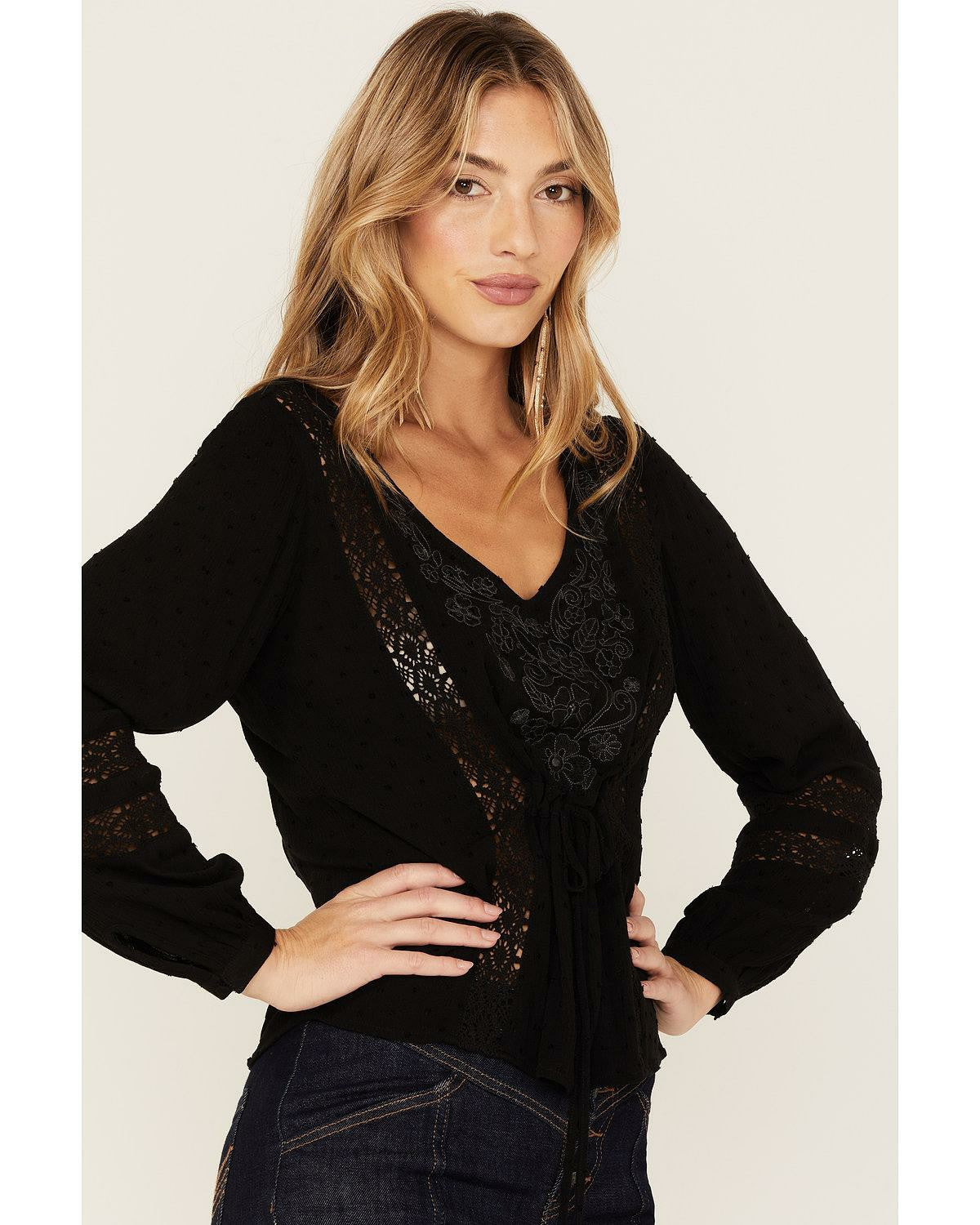 Women Romance Floral Embroidered Swiss Dot Blouse | Idyllwind