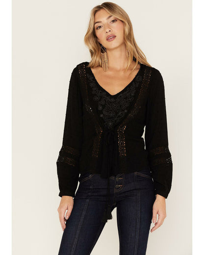 Women Romance Floral Embroidered Swiss Dot Blouse | Idyllwind