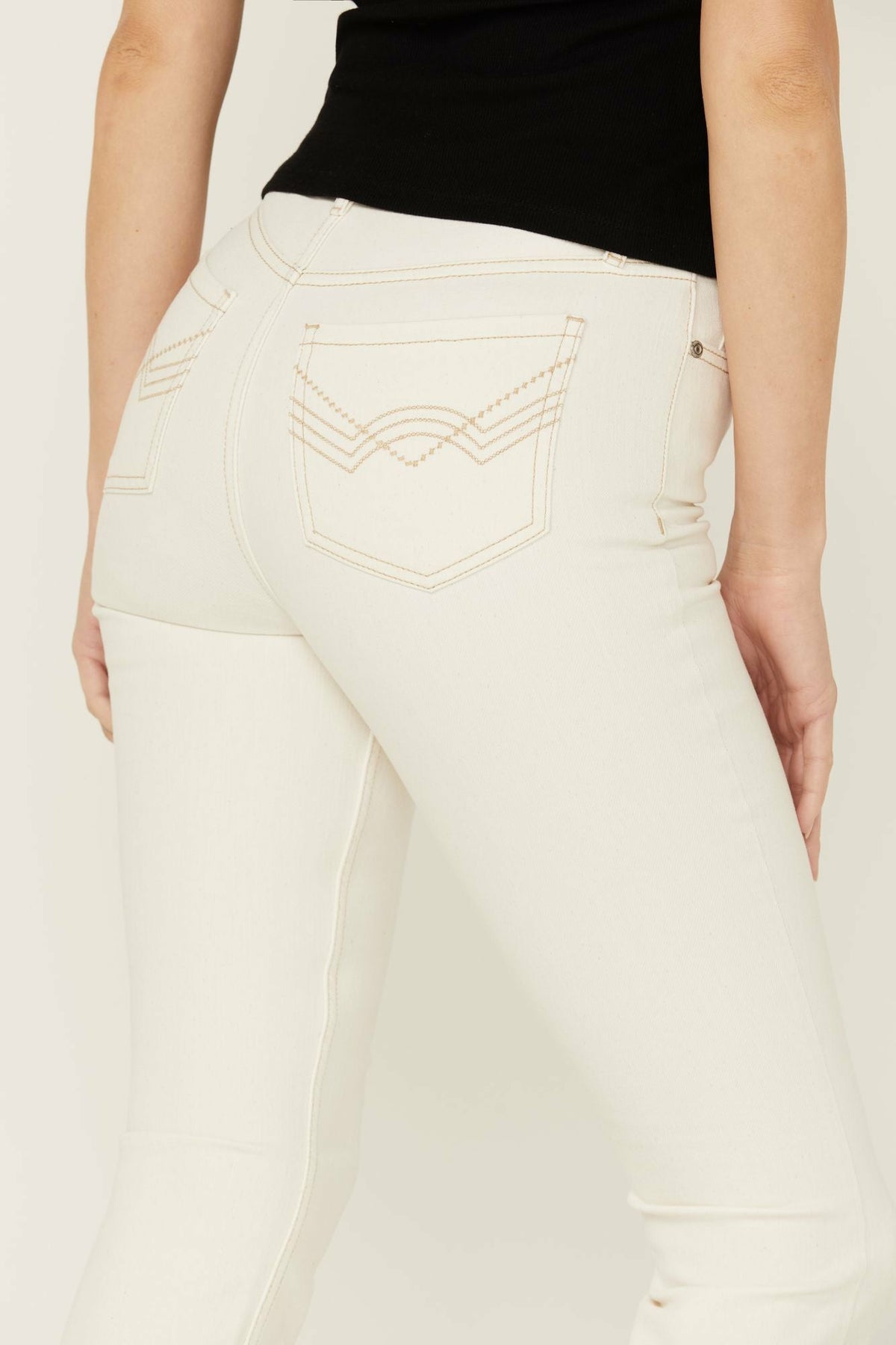 Women Rebel Natural Wash Signature Back Pocket Mid Rise Flare Jeans | Idyllwind