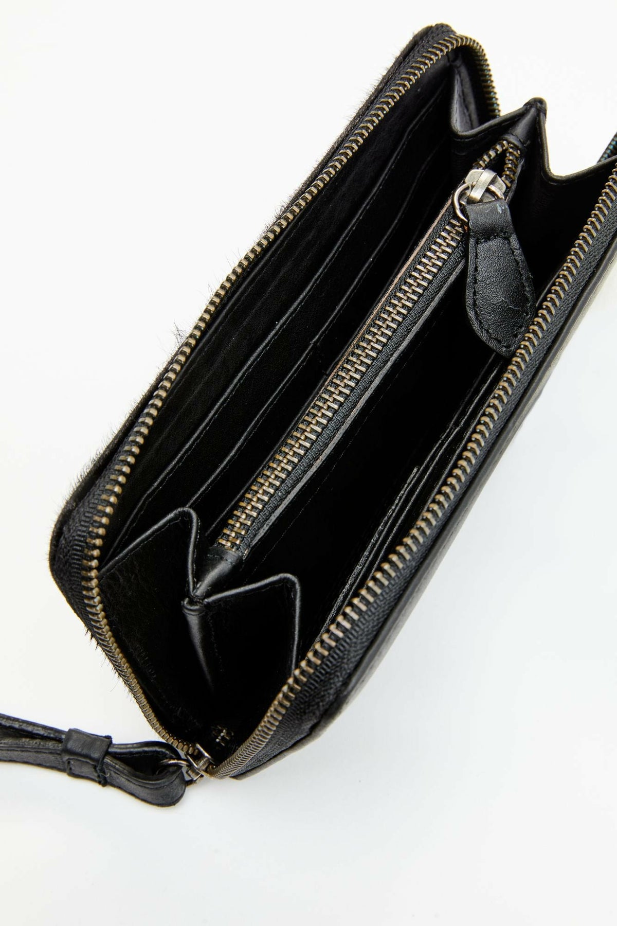 Women Black Laredo Hair-on Cowhide Wristlet Wallet | Idyllwind