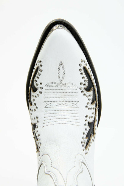Women Fiore Booties - Round Toe | Idyllwind