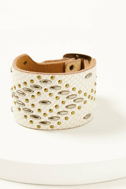 Women Caprice Leather Cuff | Idyllwind