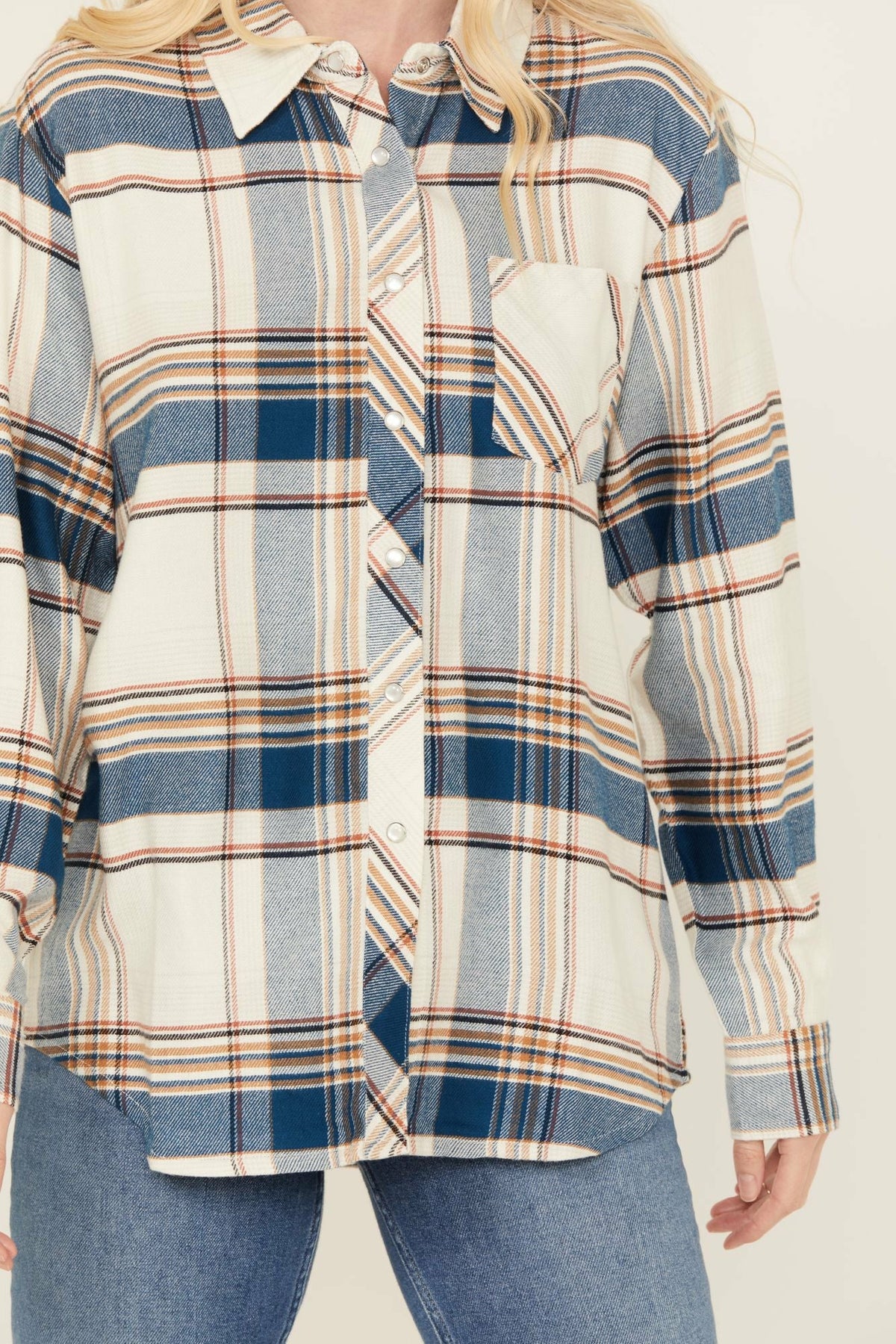 Women Catherine Lightweight Long Sleeve Pearl Snap Flannel Boyfriend Shirt | Idyllwind