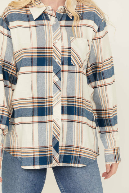 Women Catherine Lightweight Long Sleeve Pearl Snap Flannel Boyfriend Shirt | Idyllwind