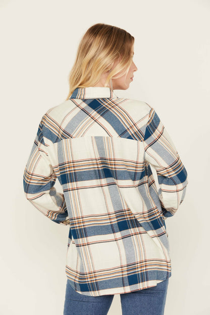 Women Catherine Lightweight Long Sleeve Pearl Snap Flannel Boyfriend Shirt | Idyllwind