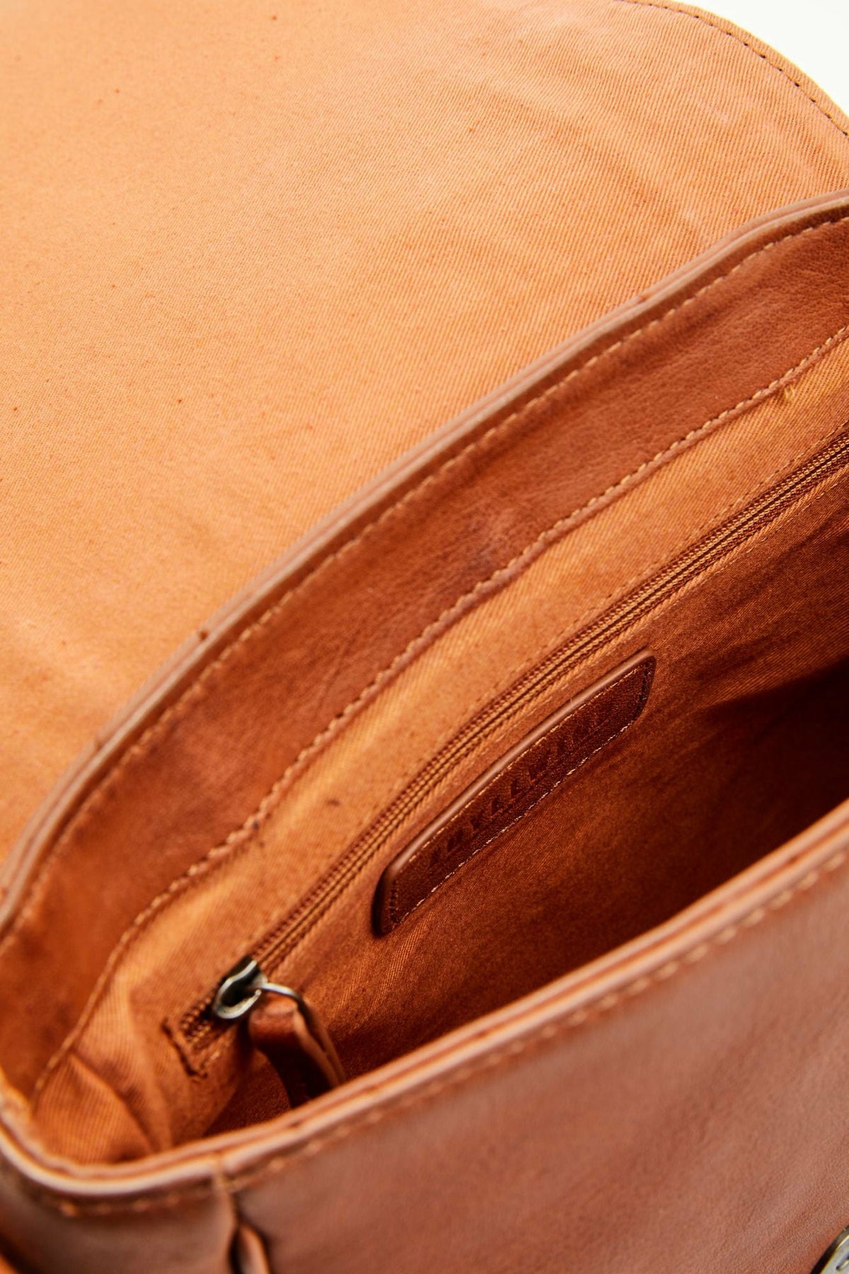 Women Shiloh Fringe Crossbody Handbag | Idyllwind