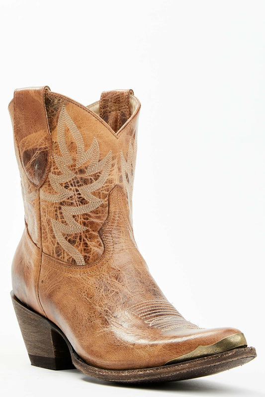 Women Wheels Dublin Taupe Leather Western Booties - Round Toe | Idyllwind