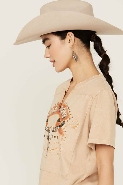 Women Max Headstrong Short Sleeve Graphic Tee | Idyllwind