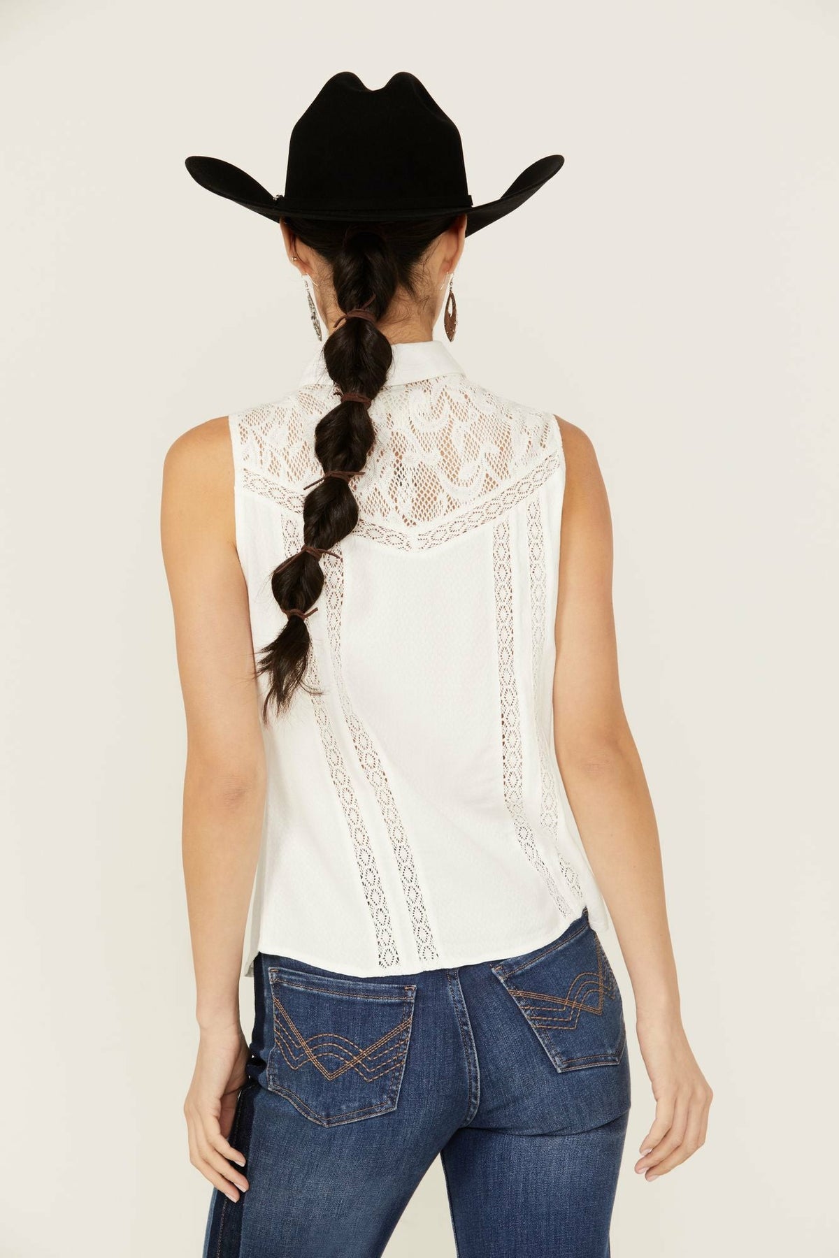 Women Cobble Lace Yoke Sleeveless Button-Down Top | Idyllwind