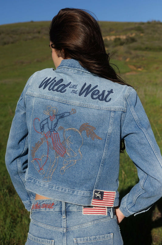 Women Western Cowboy Embroidered Rigid Medium Wash Trucker Jacket | Idyllwind