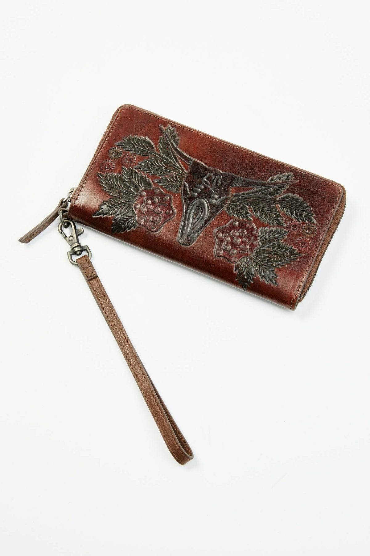 Women Lenora Painted Longhorn Tooled Leather Wallet | Idyllwind
