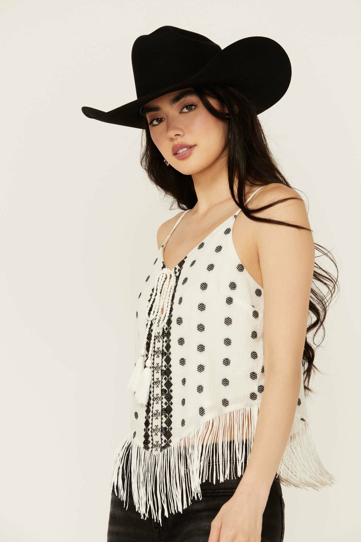 Women Sunnett Embroidered Fringe Hanky Hem Tank | Idyllwind