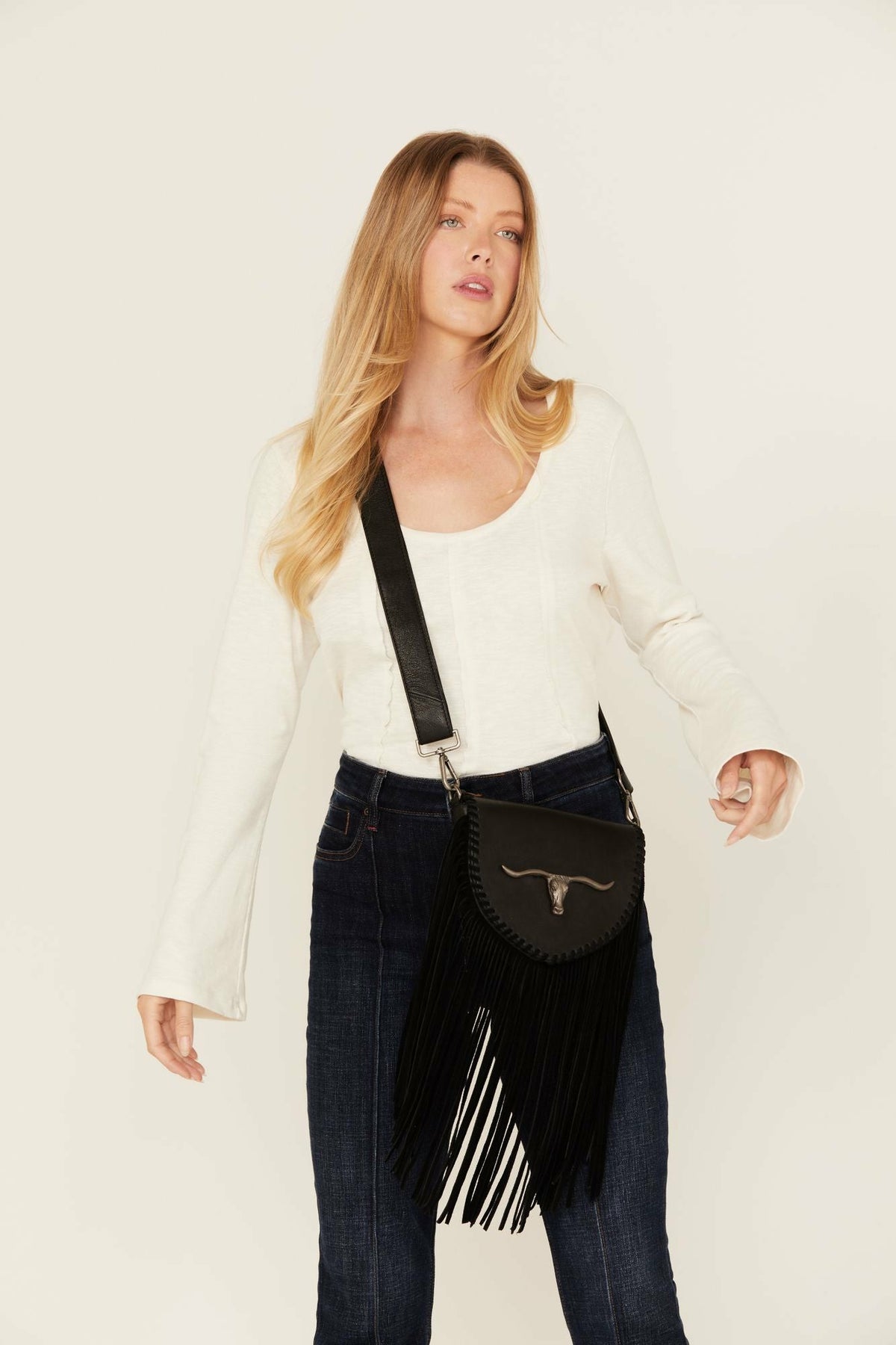 Women Esperanza Longhorn Leather Fringe Crossbody Bag | Idyllwind